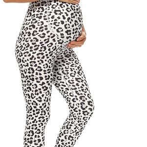 Maternity leggings size small